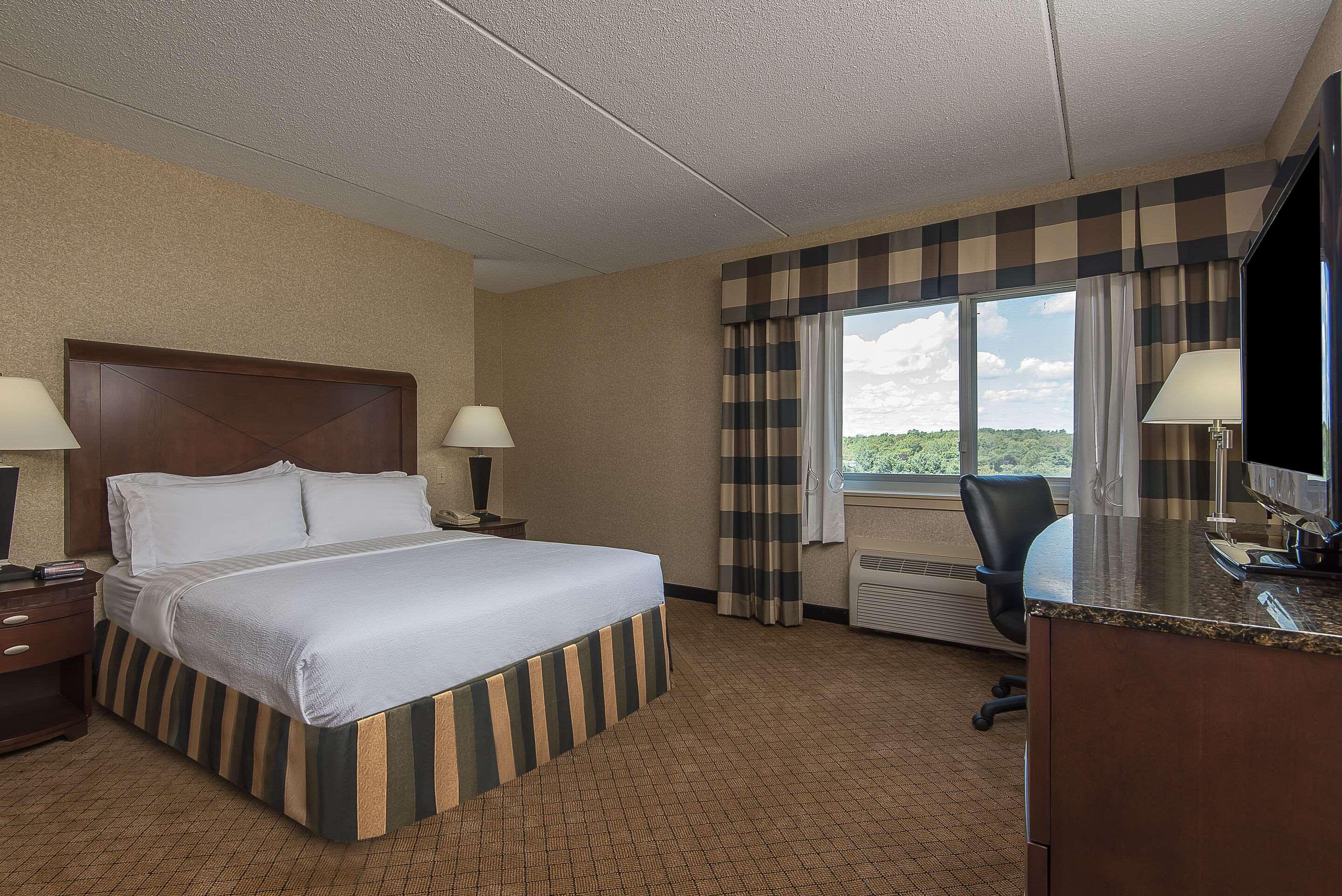 Clarion Hotel Taunton Exterior photo